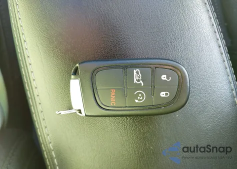 2019 Jeep Cherokee Limited 4X4 из США, поврежденный, VIN 1C4PJMDX1KD395280